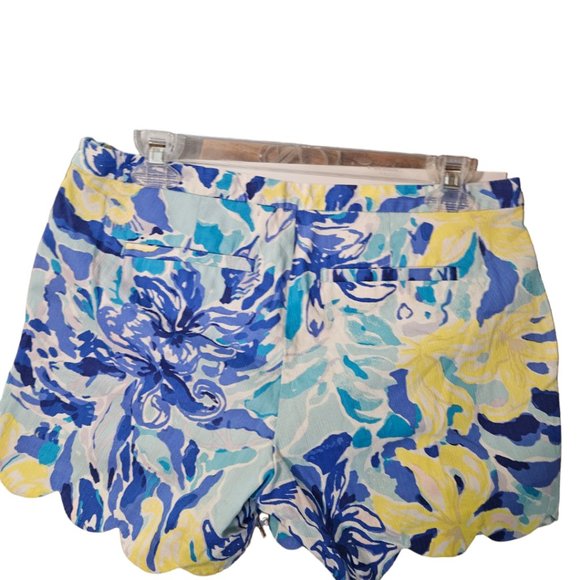 Lilly Pulitzer - Women`s Scalloped Blue and Yellow Shorts size 4 - Picture 6 of 6